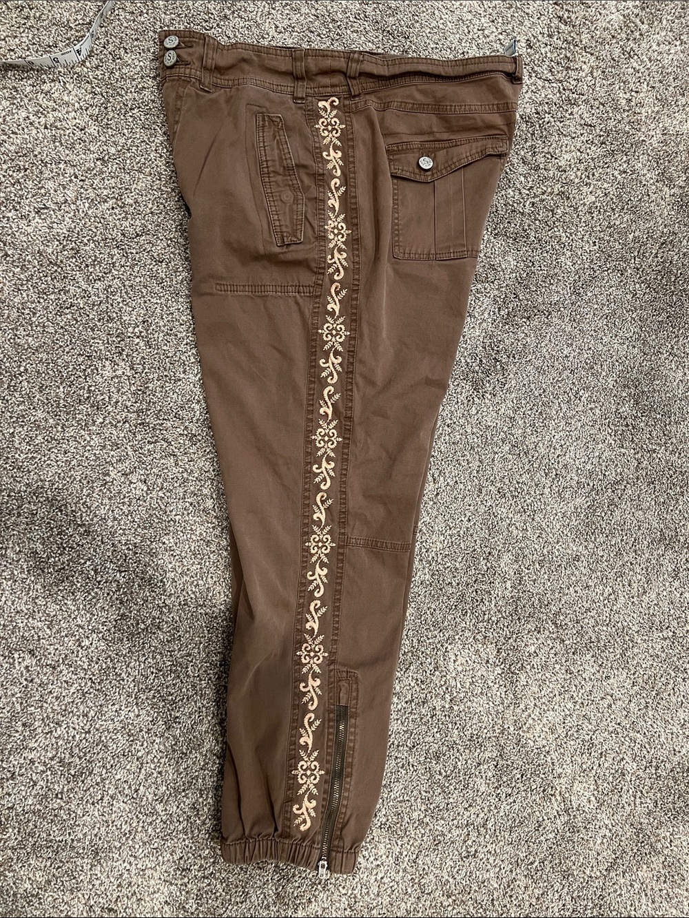 Sundance Floral Embroidered Brown Cotton Cargo Pants size 12